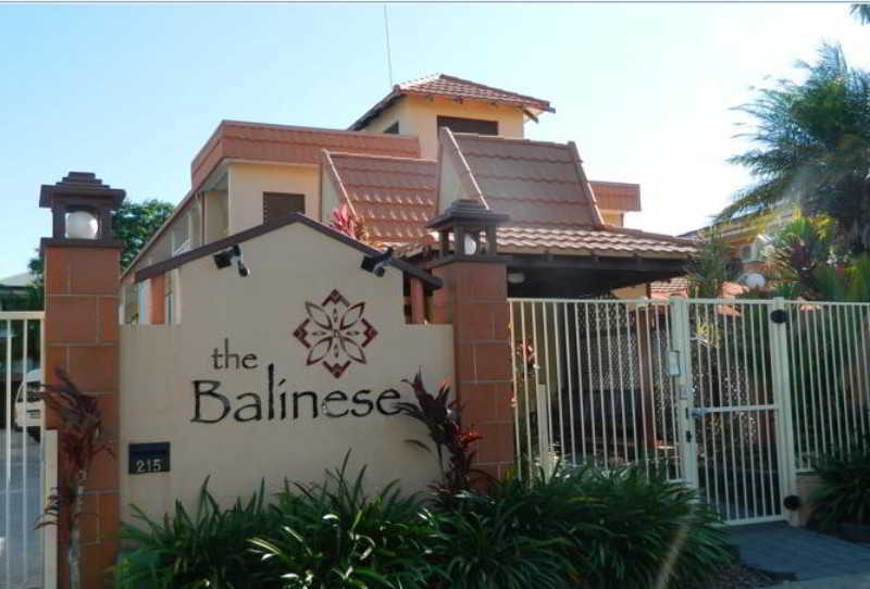 The Balinese Motel Cairns Exterior photo